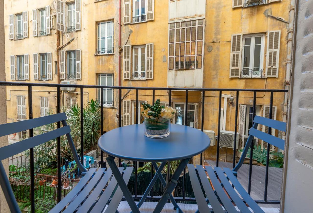 Apartment Centre Flat - Modern, Quiet And Brand New